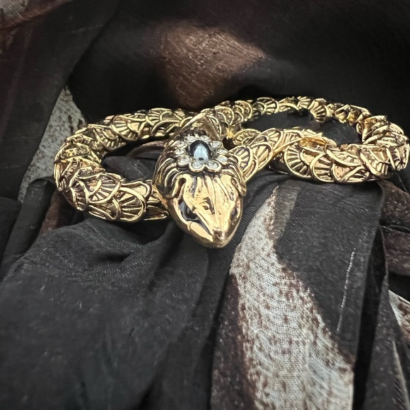 Roberto Cavalli Silk Animal Print Halter Gown with Snake Brooch – Size XS - Picture 10 of 17